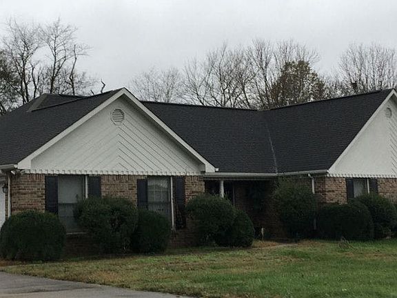 3rd image of 102 Branchwater Ln