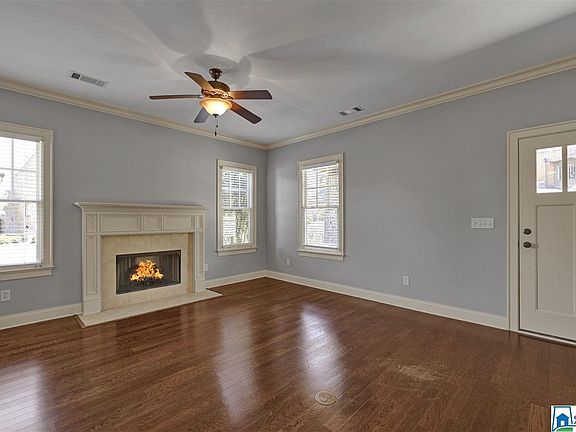 5th image of 2051 Ross Park Way