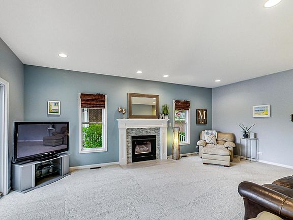 4th image of 24127 N Forest Dr