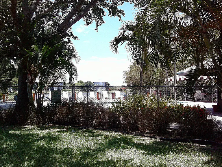 9420 Poinciana Pl #409 — Photo 3