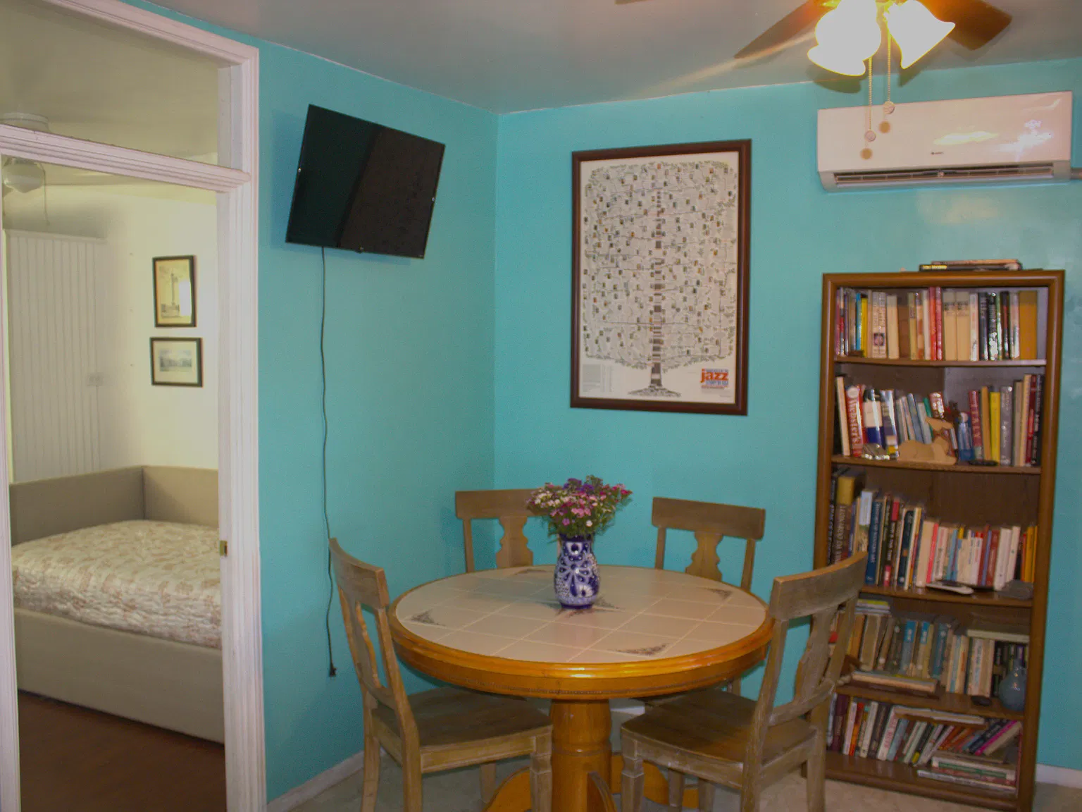 2 bed, 600 sqft, $2,800 — Photo 3