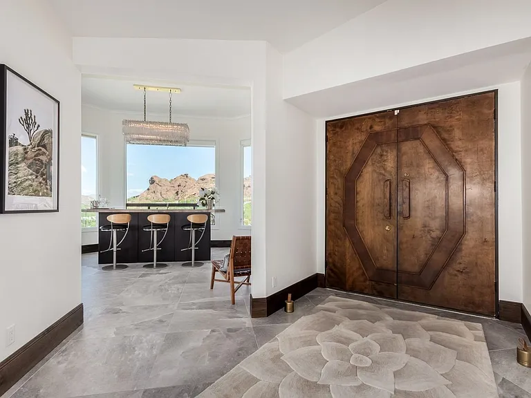 5655 N Camelback Canyon Dr — Photo 3