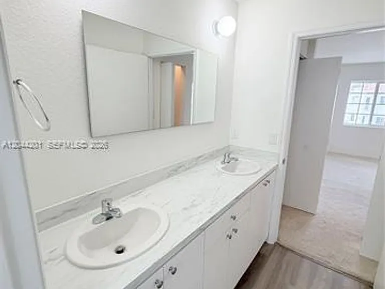 119 SW 6th Ln — Photo 34