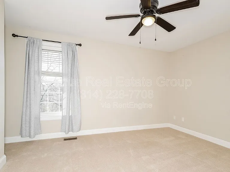 17711 Westhampton Woods Dr — Photo 23