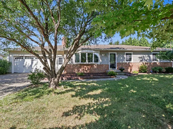 8546 Dolphin St, Portage, MI 49024