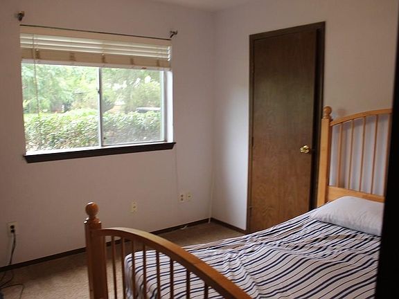 4th image of 1262 Granada Ln