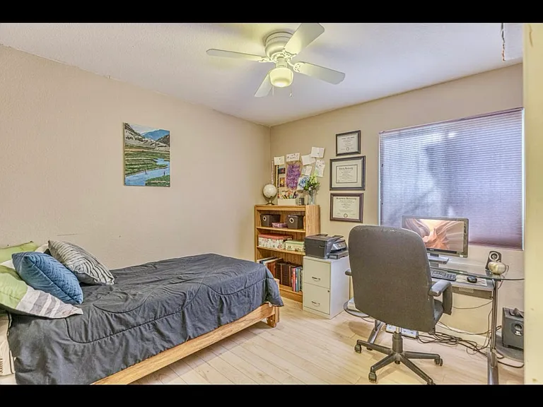 2108 Knollwood Ct — Photo 18
