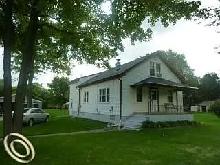 28262 Norwood Ave photo 1