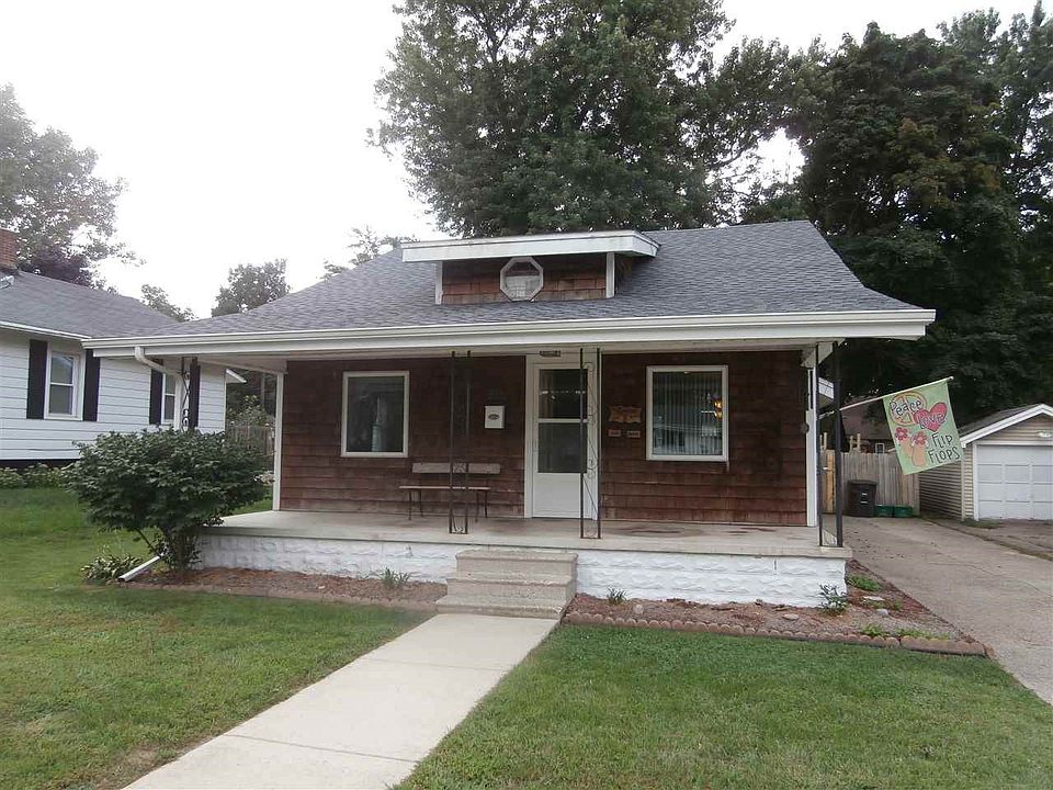 1st image of 915 Erwin St