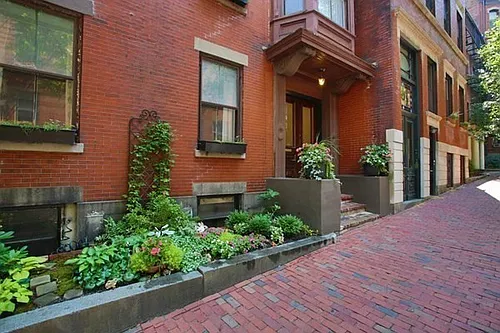 16 Hancock St #4R Photo 1