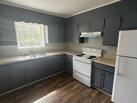 2nd image of 2725 Clayton Dr NW #2727