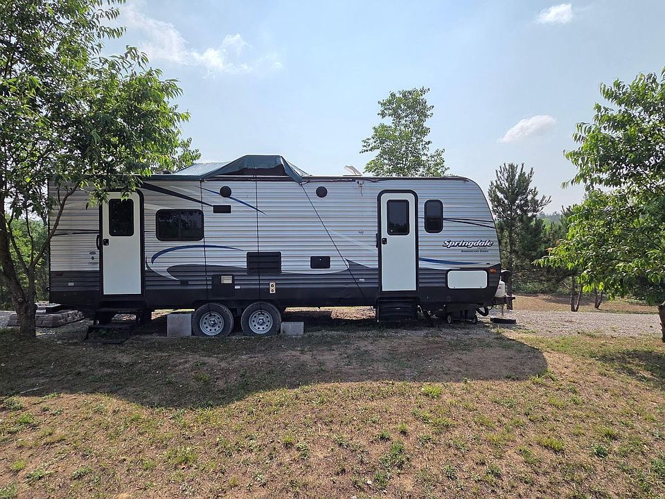 1st image of 386 Little Ln NE