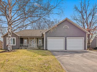 17180 Jordan Ct, Lakeville, MN 55044