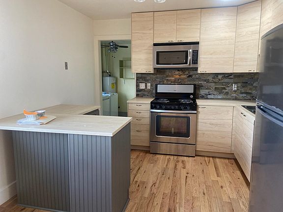 2nd image of 5324 King Ct