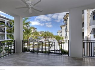 1030 3rd Ave S UNIT 320, Naples, FL 34102