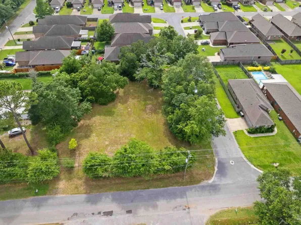8895 Ashland Ave, Pensacola, FL 32534