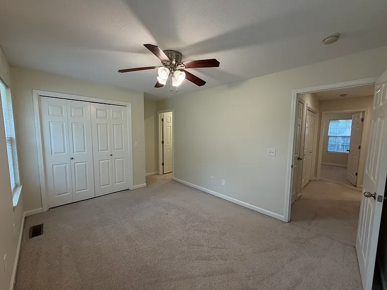 327 S Pickwick Ave #B — Photo 6
