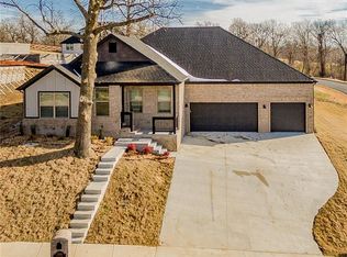 2200 Collins Dr, Pea Ridge, AR 72751