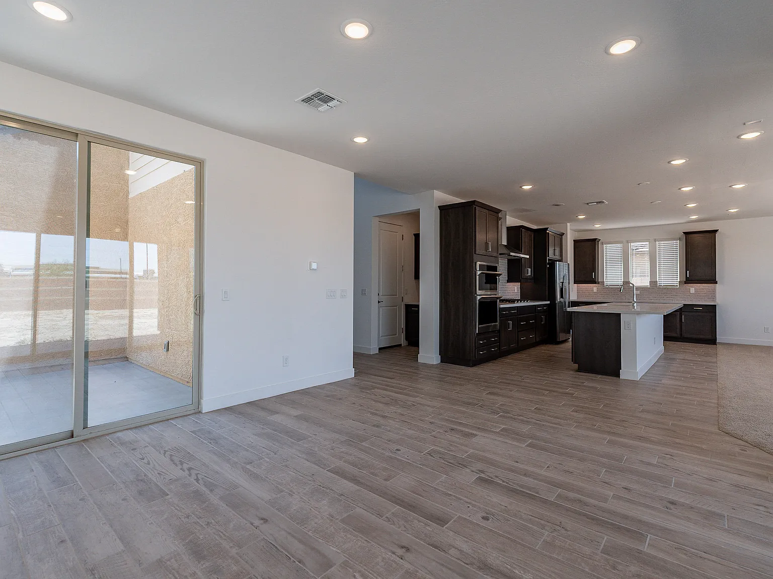 12010 W Luxton Ln — Photo 4