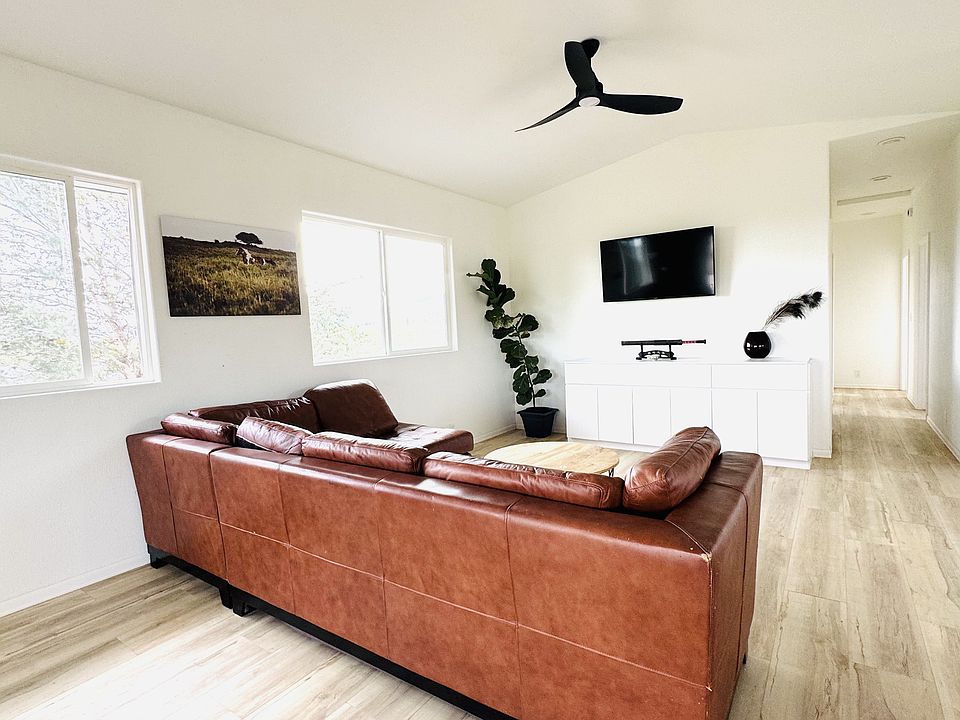 1st image of 71-1756 Puu Lani Dr