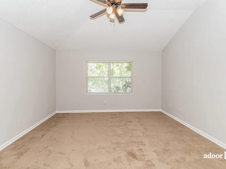 4005 Moresburg Ct — Photo 13