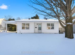 2158 Fillmore Cres, Ottawa, ON K1J 6A4