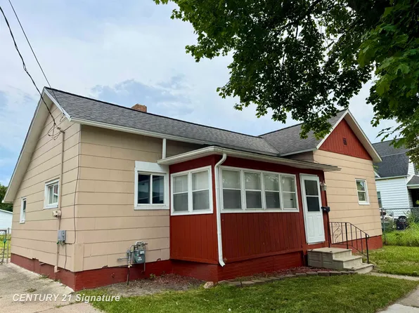 2415 Garfield Ave, Bay City, MI 48708