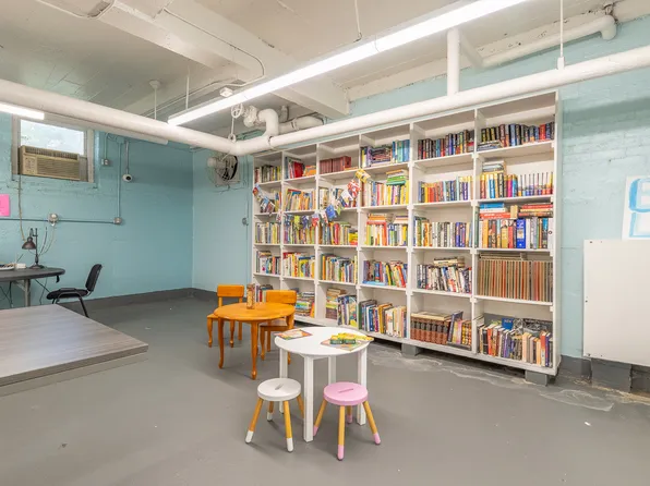 30-31 Hobart Street image 18 of 22