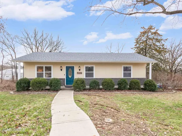 1732 Cedar Ln, Holts Summit, MO 65043