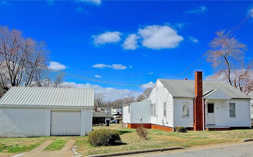 1st image of 1706 Amos St