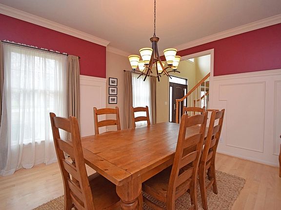 3rd image of 3157 Brinton Trl