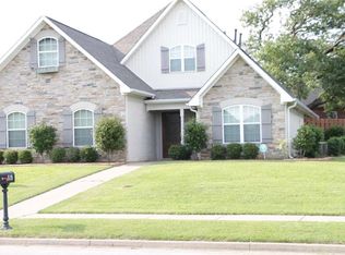 519 Abbey Rd, Lindale, TX 75771