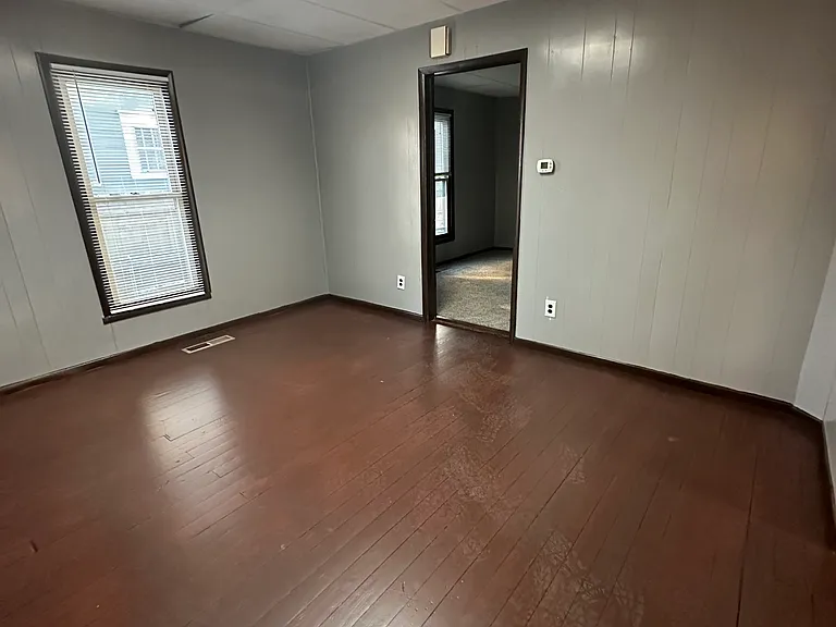 2732 W Cameron St — Photo 7