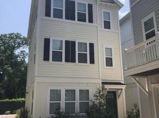 963 Warrick Oaks Ln, Mount Pleasant, SC 29464