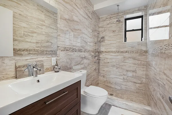 Sold by Compass | media 9