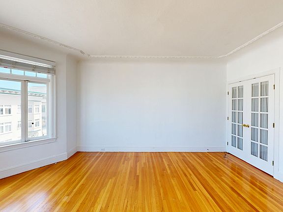 2nd image of 2975 Van Ness Ave APT 17