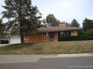 39 Mesa Rd, Springfield, IL 62702