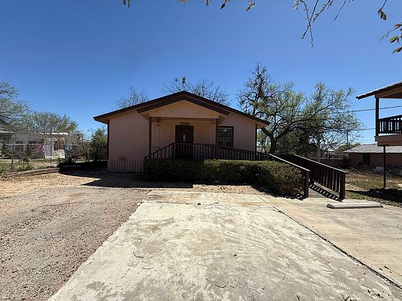 5th image of 305 W Viesca St