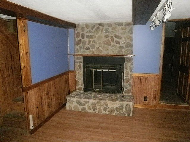 2nd image of 363 Happy Ridge Ln