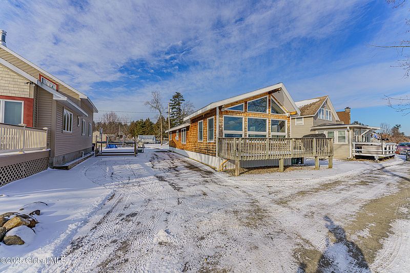 3rd image of 112 Riley Cove Road