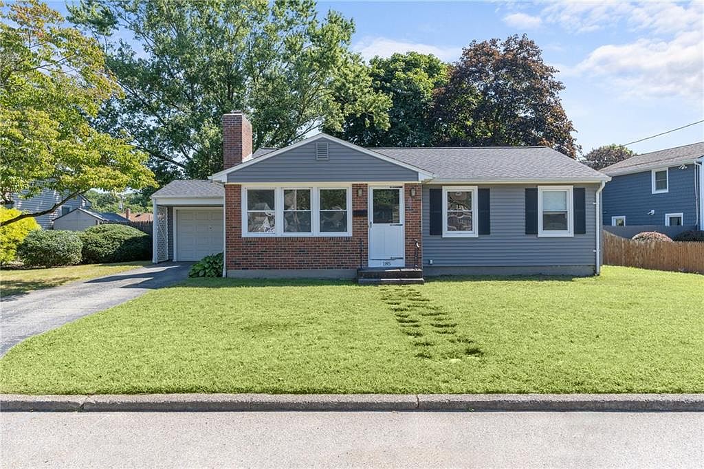 185 Pinecrest Dr, Pawtucket, RI 02861 Zillow
