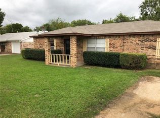 215 W 4th St, Springtown, TX 76082