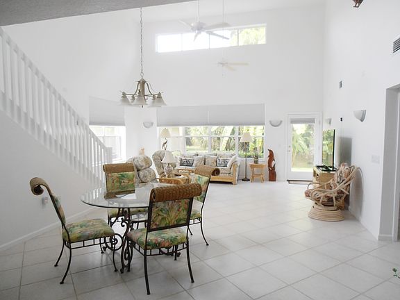 2nd image of 614 Plantation Dr
