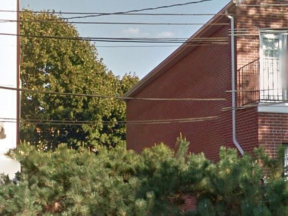 2nd image of 195-197 E 55th St