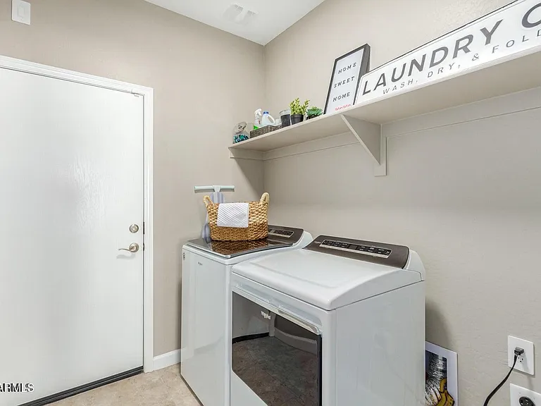 30916 W Verde Ln — Photo 24