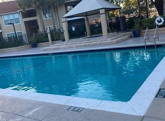 5th image of 4020 Crockers Lake Blvd