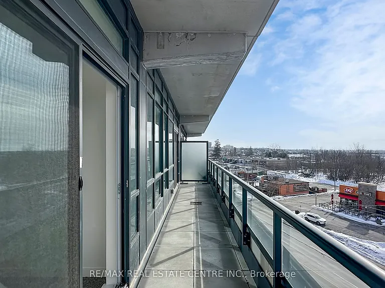 1010 Dundas St E #Penthouse 12 — Photo 35