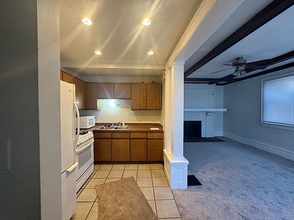 2nd image of 2032 N 4th St APT A