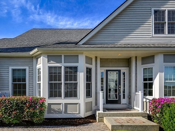 2nd image of 35 Glen Ct #35