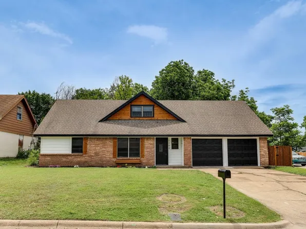 1100 Rosewood Ln, Arlington, TX 76010